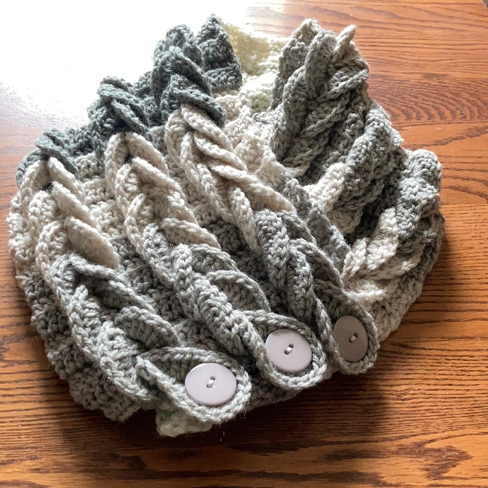 Fun and one of a kind cowl with buttons